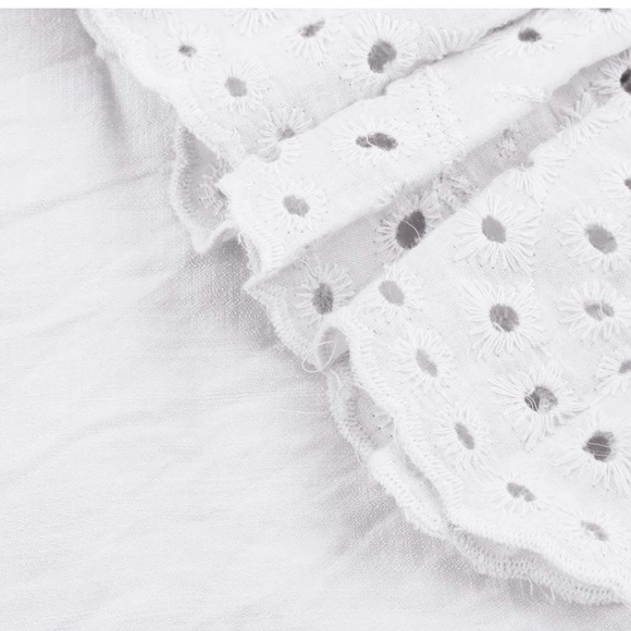 Boho Chic Eyelet Blouse - Picture 5 of 14